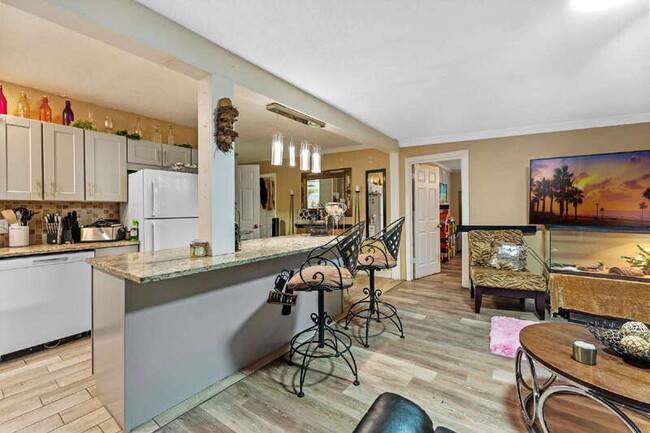 170 Kingston Ave in Daytona Beach, FL - Building Photo - Building Photo