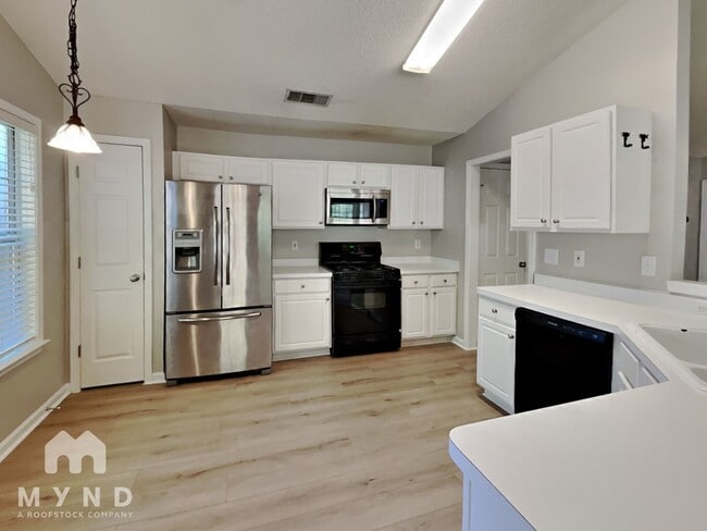 374 Darter Point NW in Kennesaw, GA - Building Photo - Building Photo