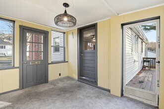 16 Liberty Dr in Shrewsbury, MA - Building Photo - Building Photo