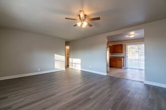 2700 Iris Way in Greenwood, AR - Building Photo - Building Photo