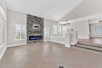 7237 Buglehorn St in Las Vegas, NV - Building Photo - Building Photo