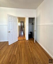 3BR 1BA Top Floor Brick Townhouse w/ Commu in Brooklyn, NY - Building Photo - Building Photo