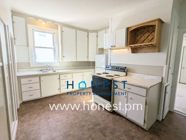 property at 8 LaSalle St