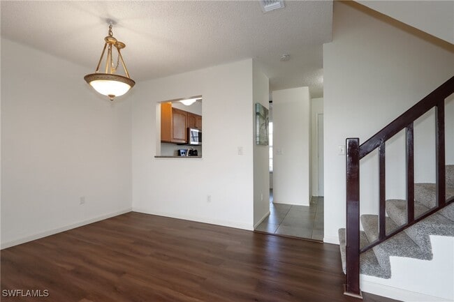 25484 Cockleshell Dr in Bonita Springs, FL - Building Photo - Building Photo