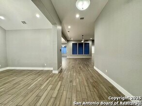 1610 Kinder Pkwy in San Antonio, TX - Building Photo - Building Photo
