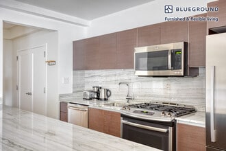 400 E 58th St in New York, NY - Building Photo - Building Photo