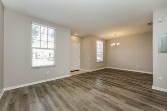 30138 Wellesley Way in Zephyrhills, FL - Building Photo - Building Photo