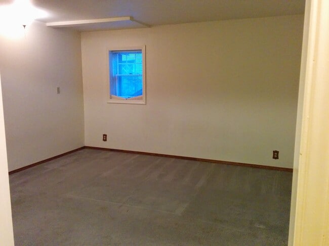 1221 Escobar St, Unit 1223 Escobar St in Martinez, CA - Building Photo - Building Photo