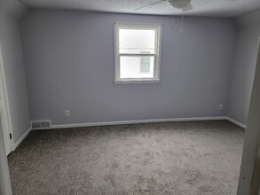 1760 Delhi St in Dubuque, IA - Building Photo - Building Photo