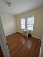 11 Briggs St, Unit 11 in Quincy, MA - Building Photo - Building Photo