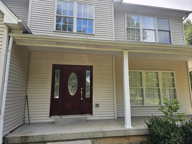 5001 Max Ridge Ct in Louisville, KY - Building Photo - Building Photo