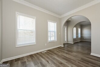 7600 Crestwicke Crossing Dr in Jonesboro, GA - Building Photo - Building Photo