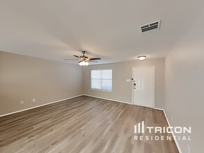 1872 Wickham Dr in Burleson, TX - Building Photo - Building Photo