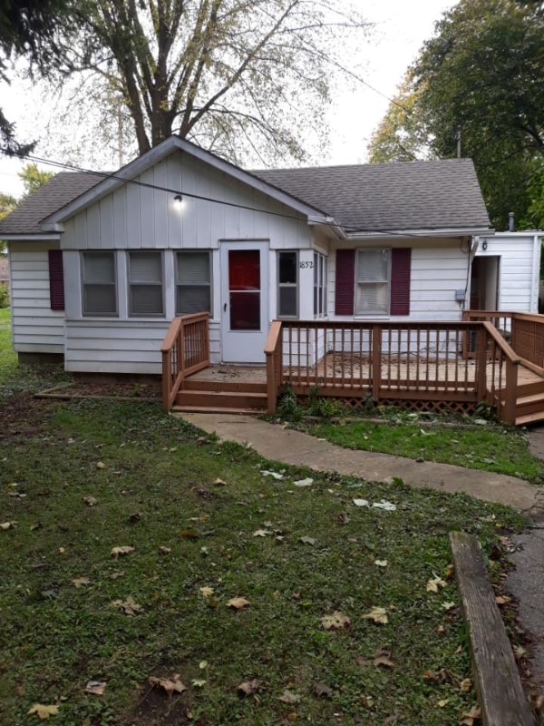 property at 1852 Beechmont St