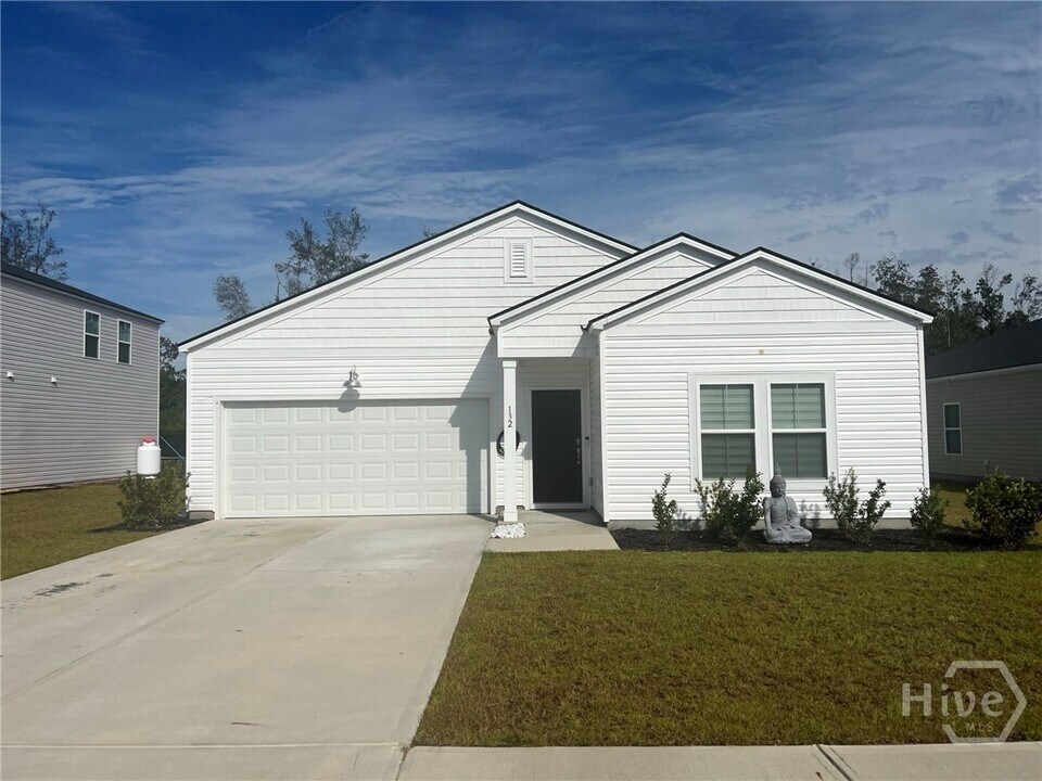 132 Franklins Walk in Rincon, GA - Foto de edificio