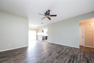 1728 Dorset Dr in Mount Dora, FL - Building Photo - Building Photo