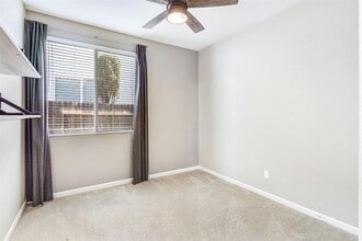 5986 Caddington Way in Sacramento, CA - Building Photo - Building Photo