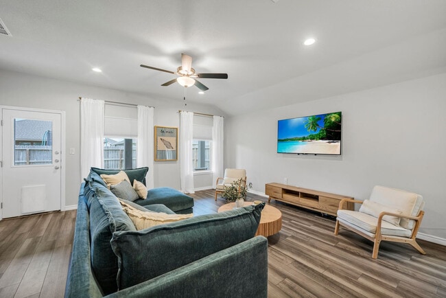 property at 2785 Eltonne Gdns Dr