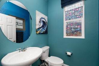 1417 Turin Ln in Los Angeles, CA - Building Photo - Building Photo