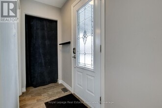 45 Bond St in Kitchener, ON - Building Photo - Building Photo