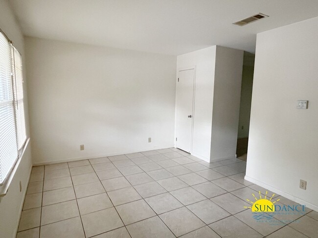 3751 E Olive Rd in Pensacola, FL - Building Photo - Building Photo