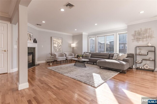 1570 Ann St in Fort Lee, NJ - Building Photo - Building Photo