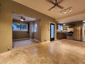 112 10th St in Santa Rosa, CA - Building Photo - Building Photo