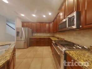 4718 Garden Arbor Way in Bradenton, FL - Foto de edificio - Building Photo