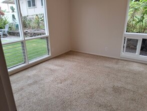 1375 Akalani Loop, Unit B in Kailua, HI - Foto de edificio - Building Photo