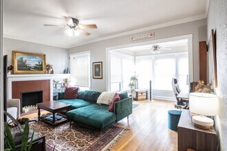 1514 W Addison St in Chicago, IL - Building Photo - Building Photo