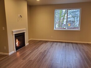 1502 Onyx St SE in Olympia, WA - Building Photo - Building Photo