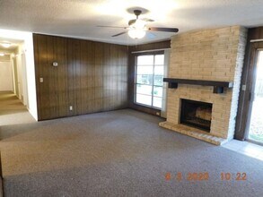 6818 Horwich in San Antonio, TX - Building Photo - Building Photo