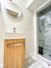 16 Glenville Ave, Unit 2 in Boston, MA - Foto de edificio - Building Photo