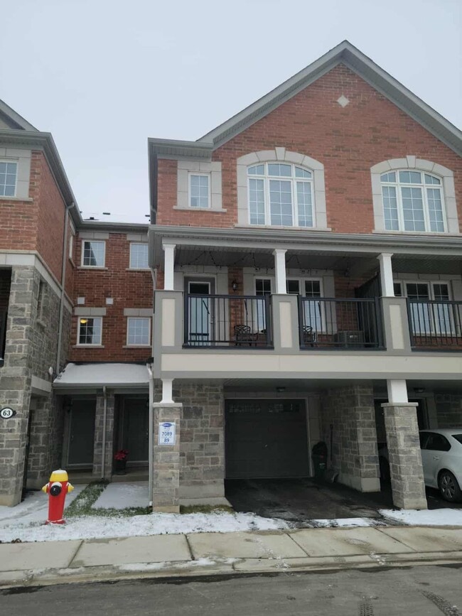 property at 975 Whitlock Av