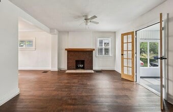 1066 Kelton Ave in Columbus, OH - Building Photo - Building Photo