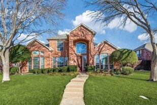 4125 Greenfield Dr in Richardson, TX - Building Photo