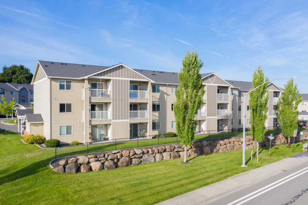Appleway Rosewood Apartments in Spokane Valley, WA - Foto de edificio