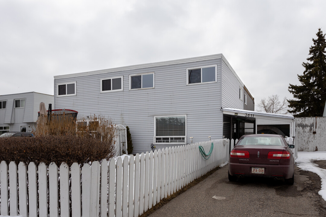 3628 27A Av SE in Calgary, AB - Building Photo