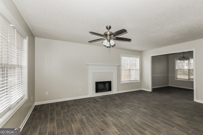 1065 Garrison Ct in Jonesboro, GA - Building Photo - Building Photo