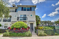 71 NW 4th Ave in Delray Beach, FL - Foto de edificio - Building Photo