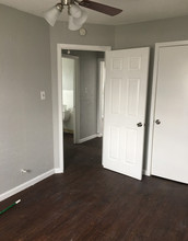 1037 E Tucker St in Fort Worth, TX - Building Photo - Interior Photo