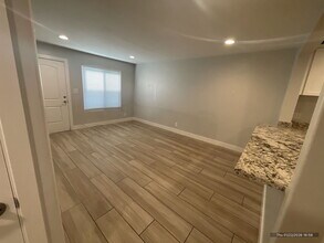 4843 E Cambridge Ave in Phoenix, AZ - Foto de edificio - Building Photo