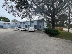 622 S 11th St in Fort Pierce, FL - Building Photo