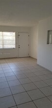 1851 NE 168th St in North Miami Beach, FL - Building Photo - Building Photo