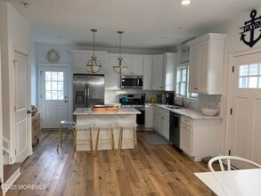 72 Spray Way in Lavallette, NJ - Building Photo - Building Photo