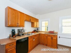 294 Boston Ave in Medford, MA - Building Photo - Building Photo