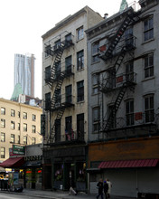 110 Chambers St in New York, NY - Building Photo - Building Photo