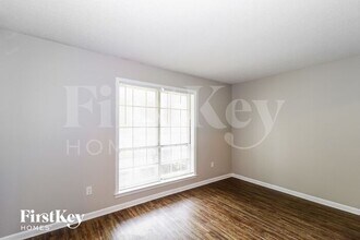 5239 Rolling Meadows Dr in Memphis, TN - Building Photo - Building Photo