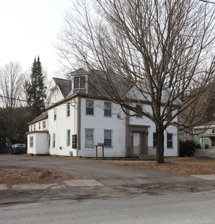 89 W Main St in Cambridge, NY - Building Photo