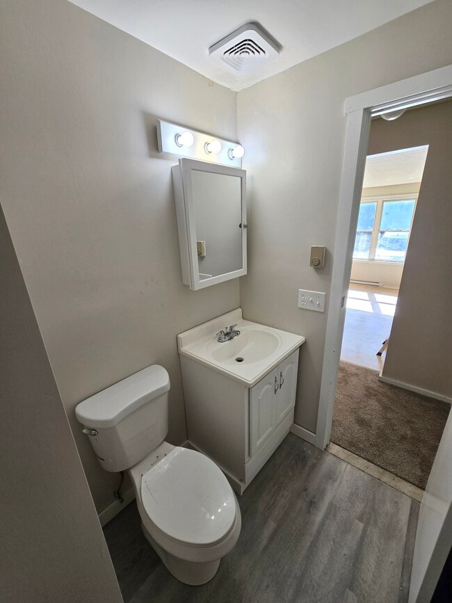 949 Pleasant Valley Rd #8-4, Unit c/o 217 DRT LLC in South Windsor, CT - Building Photo - Building Photo